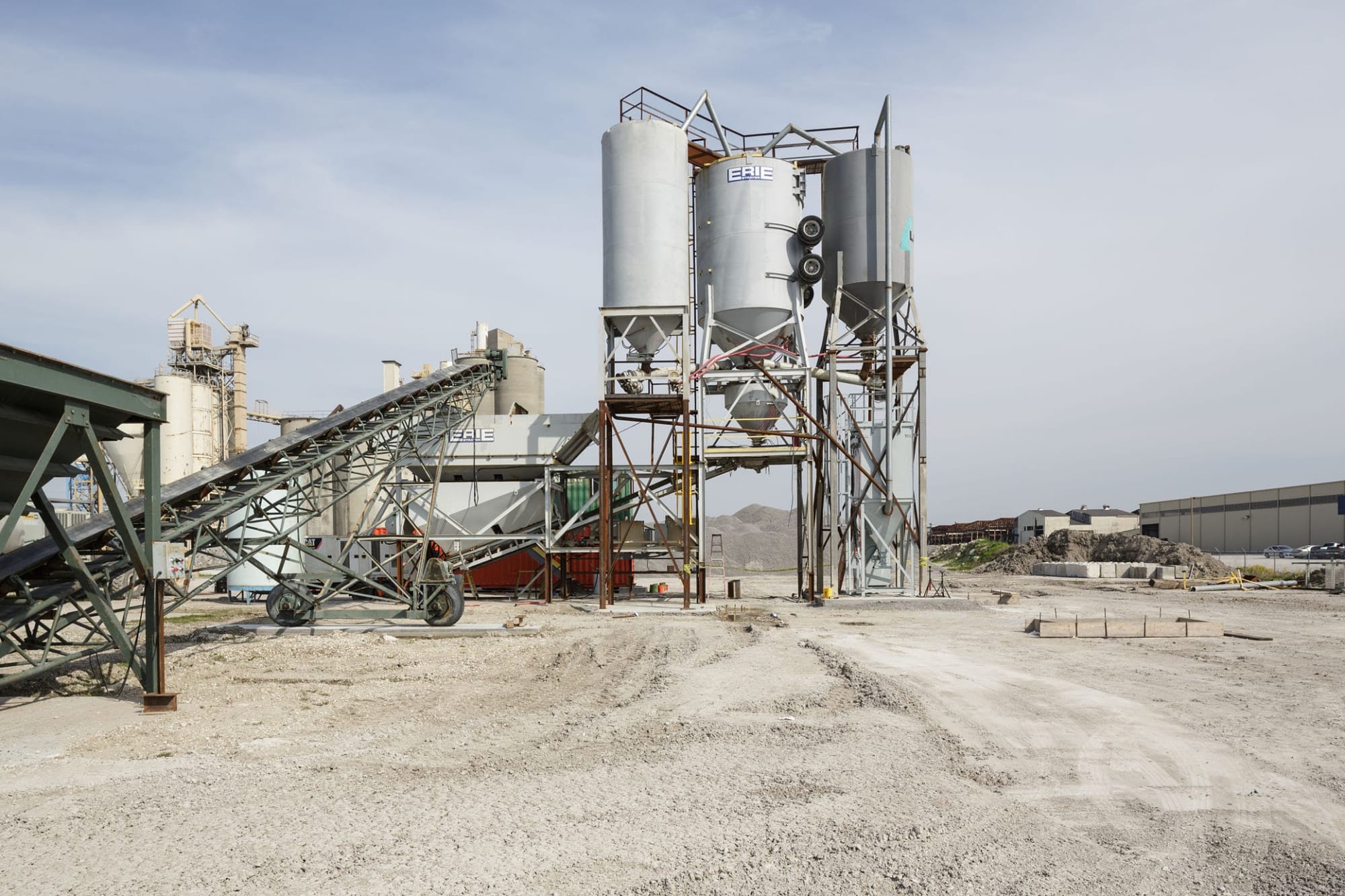 Sourcing Evaluation: Liebherr Concrete Technology & Heavy Equipment